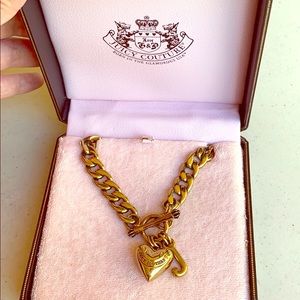 Juicy couture matching jewelry set